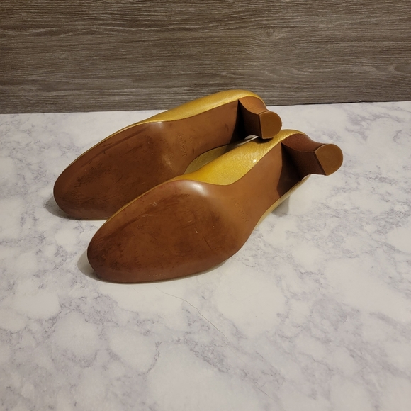 J crew Juliet gold pumps - Picture 4 of 5